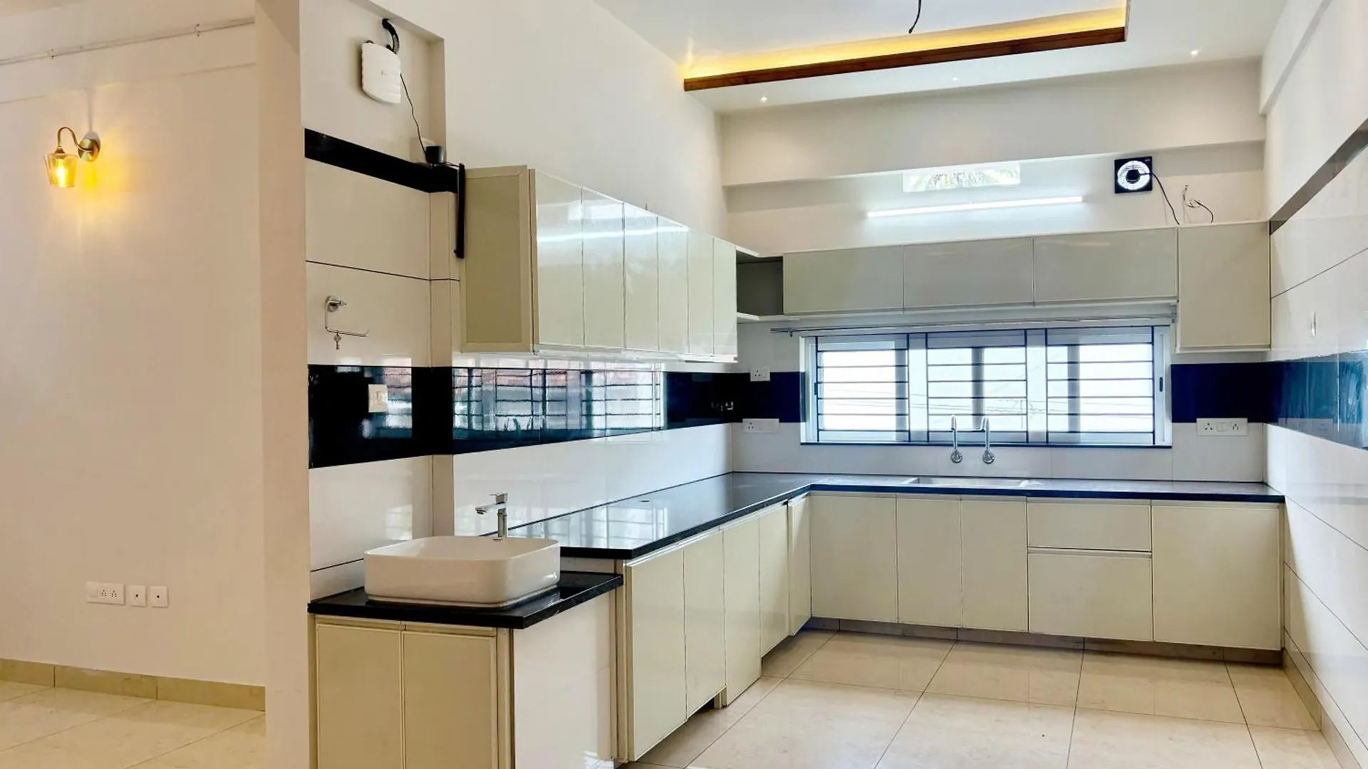 Nestora Suites Kozhikode 0*,  Hindistan